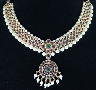 https://www.excellis.co.in/dance_jewlry//public/storage/photos/1/Products/1165_round_pendant__33195.jpg