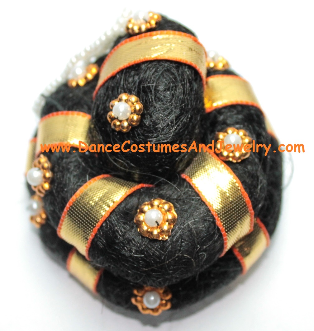 https://www.excellis.co.in/dance_jewlry//public/storage/photos/1/Products/AndalKondai_0sml__06639.jpg