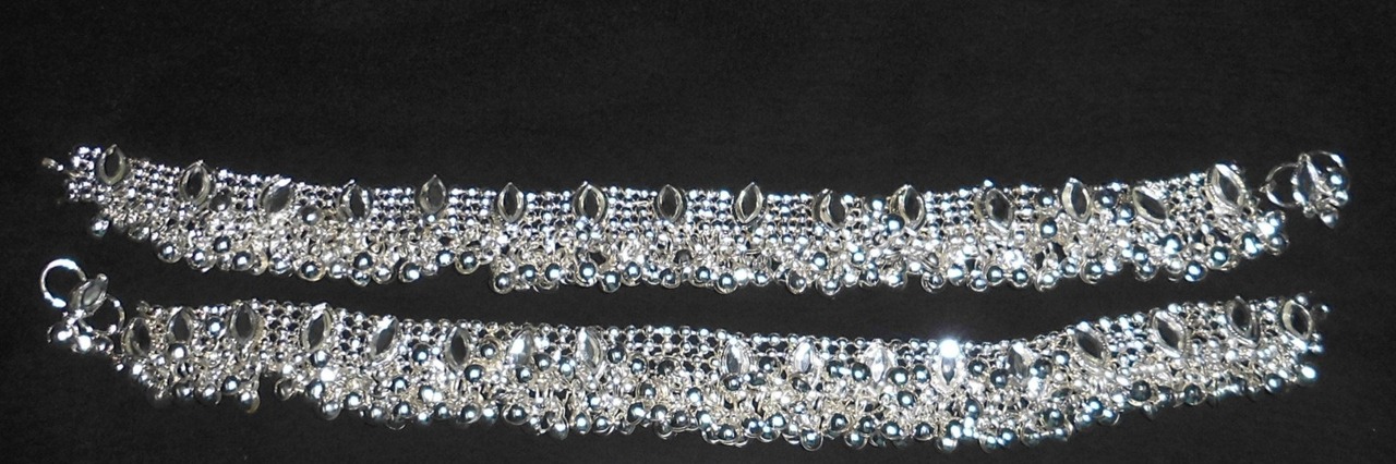 https://www.excellis.co.in/dance_jewlry//public/storage/photos/1/Products/AnkletsSLVR__12689.jpg