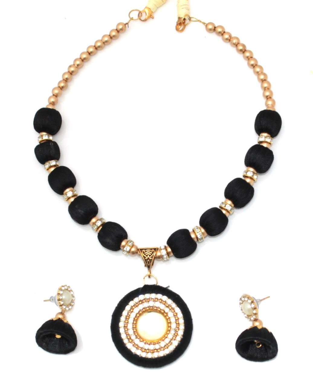 https://www.excellis.co.in/dance_jewlry//public/storage/photos/1/Products/Black_Bead_Thread_Set__03237.jpg