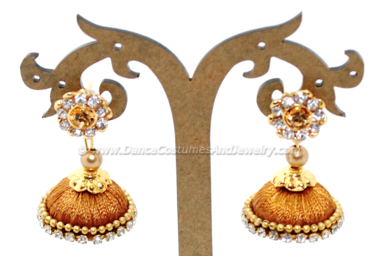 https://www.excellis.co.in/dance_jewlry//public/storage/photos/1/Products/Gold_Thread_jimikkiCR__58474.jpg