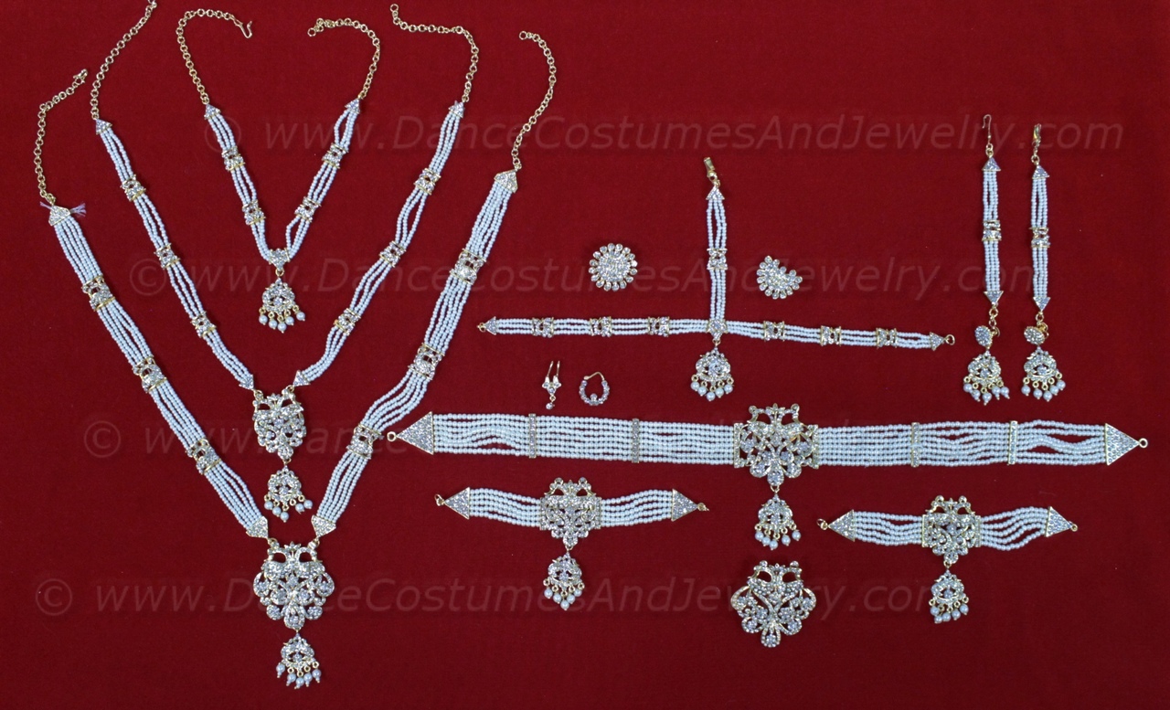 https://www.excellis.co.in/dance_jewlry//public/storage/photos/1/Products/IMG_7310-smallCR__60112.jpg