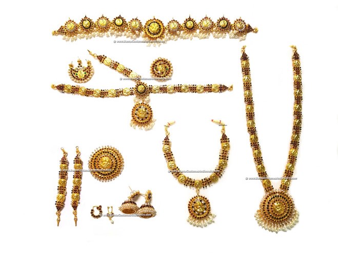 https://www.excellis.co.in/dance_jewlry//public/storage/photos/1/Products/LAKSHMI_SETCSR__41852__03898.jpg