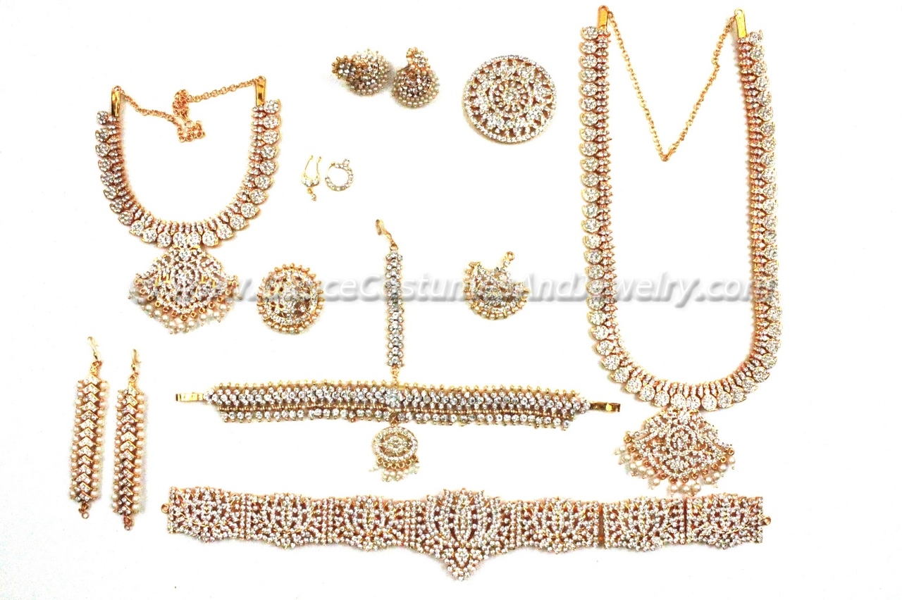 https://www.excellis.co.in/dance_jewlry//public/storage/photos/1/Products/MangoChainSetCR-small__99093.jpg