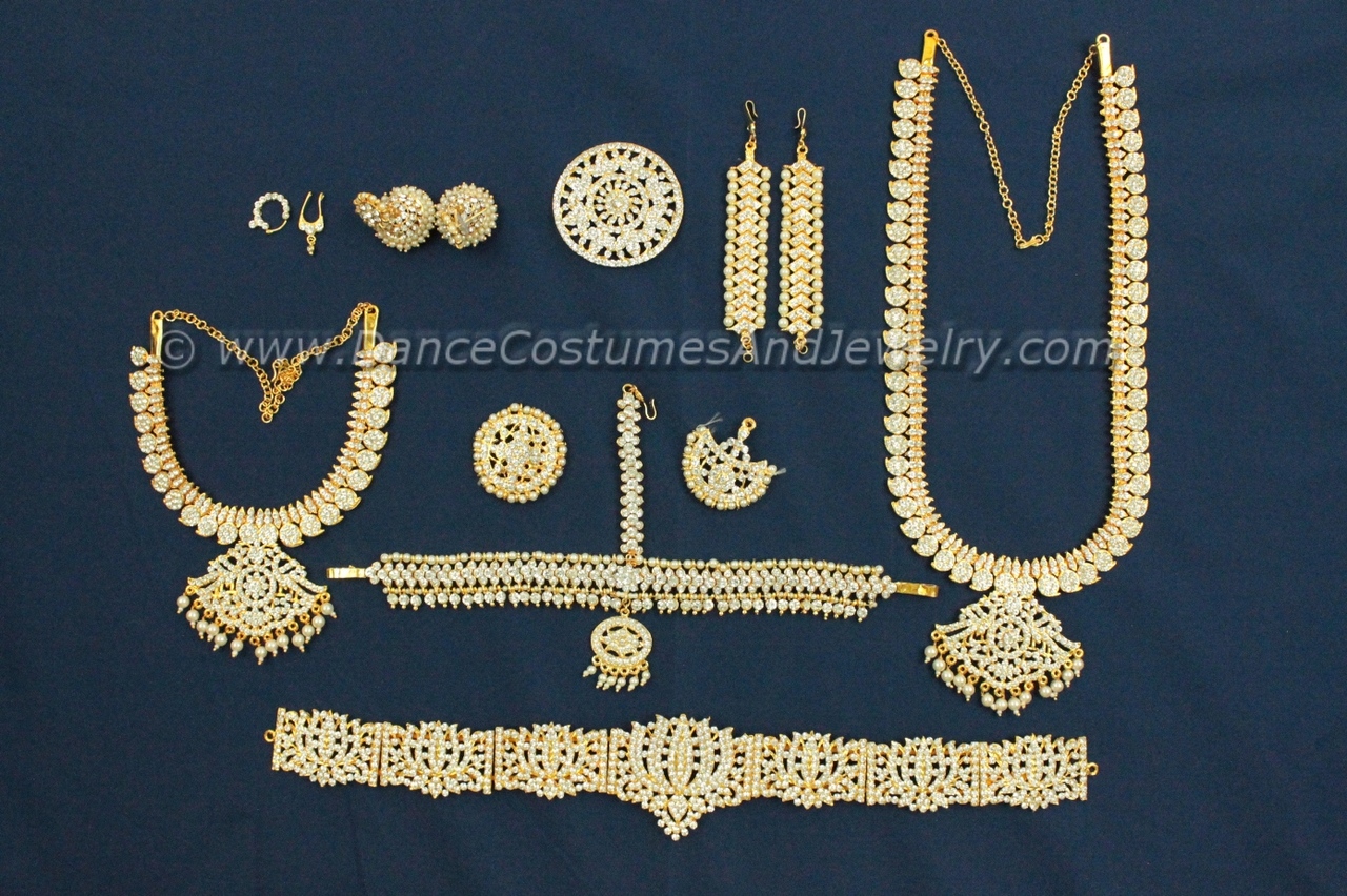 https://www.excellis.co.in/dance_jewlry//public/storage/photos/1/Products/Mango_Haram_StoneCR-small__75741.jpg