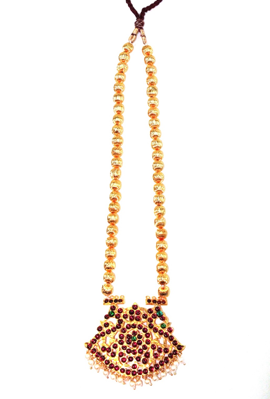 https://www.excellis.co.in/dance_jewlry//public/storage/photos/1/Products/MuthuMaala_small__52934.jpg