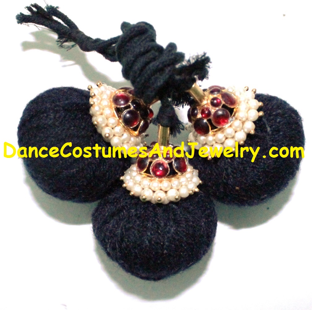 https://www.excellis.co.in/dance_jewlry//public/storage/photos/1/Products/NS_1143_BALL_smal__47646.jpg