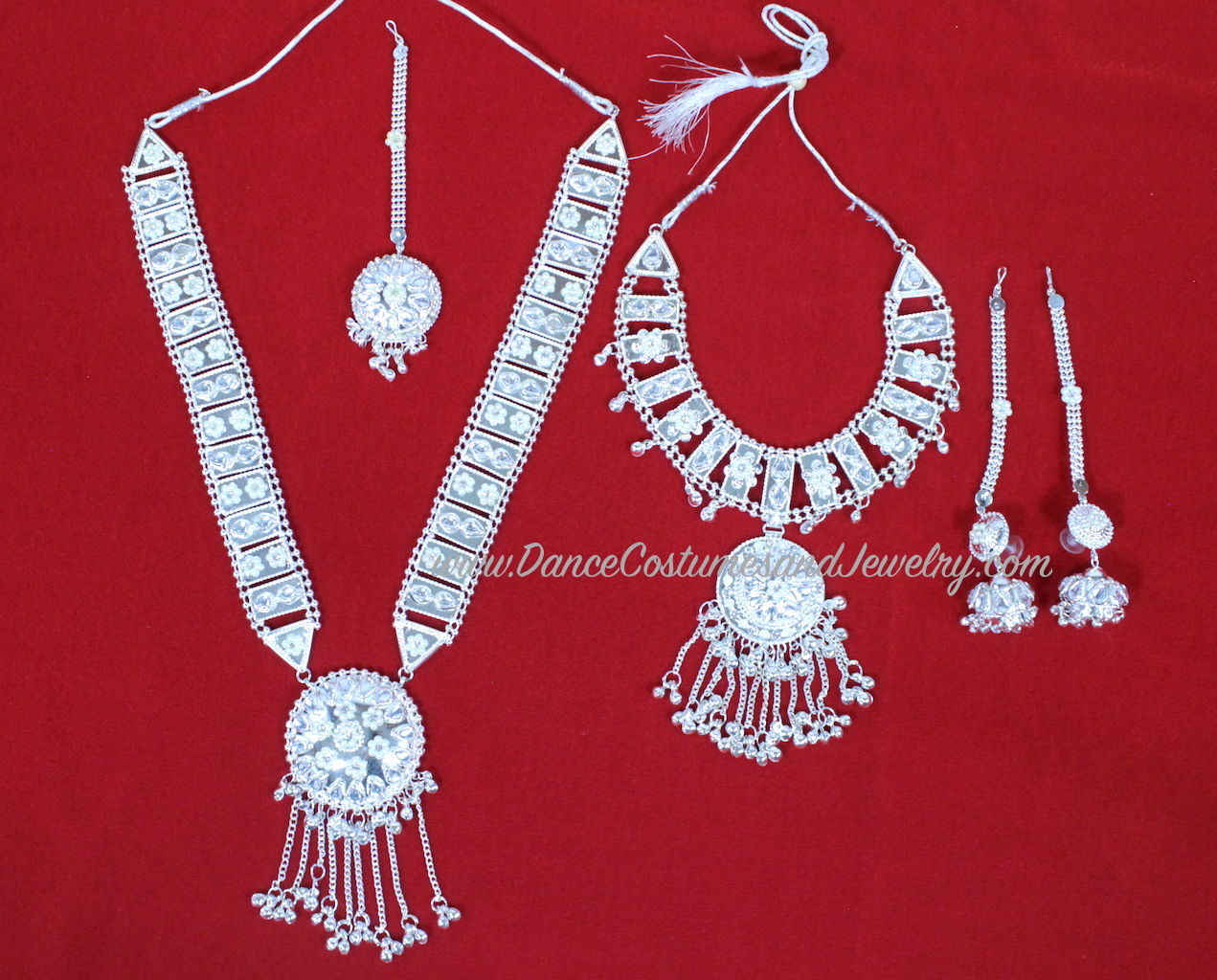 https://www.excellis.co.in/dance_jewlry//public/storage/photos/1/Products/OsiddiJewelryCR__75248.JPG