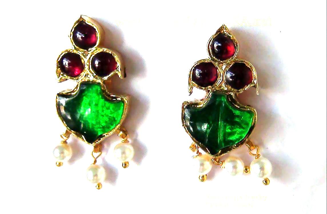 https://www.excellis.co.in/dance_jewlry//public/storage/photos/1/Products/PalakkaStud__59474.jpg