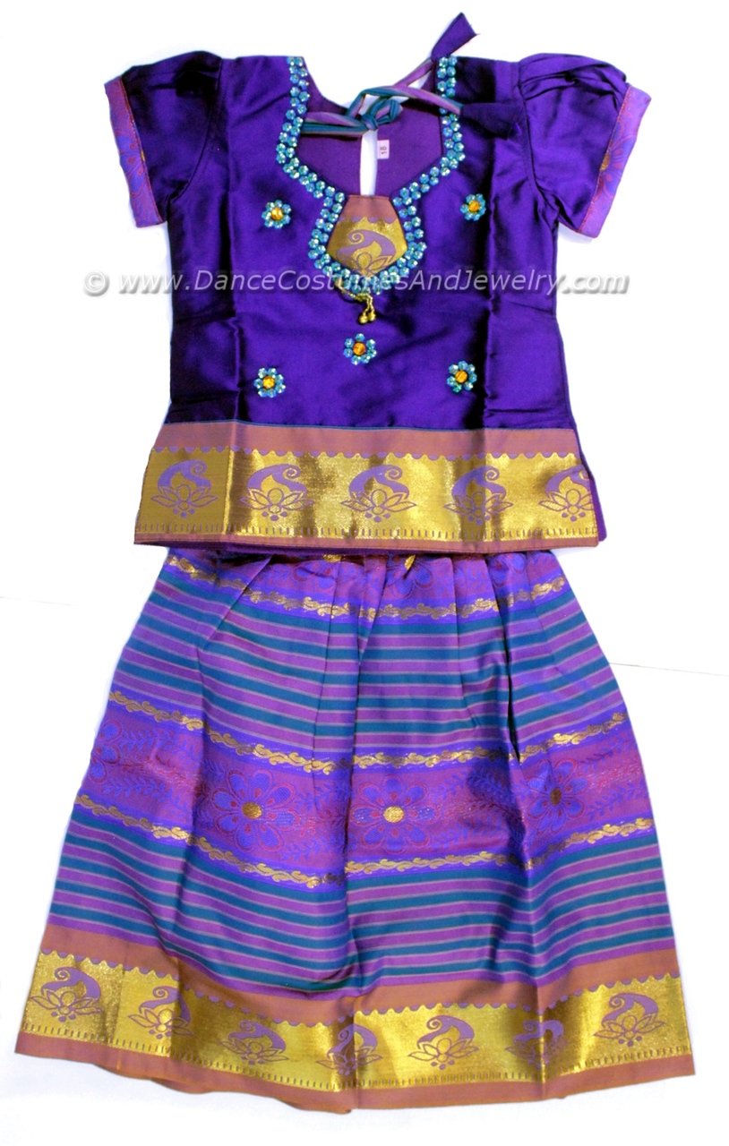 https://www.excellis.co.in/dance_jewlry//public/storage/photos/1/Products/Purple_Pavadai_Set_Size18-scr__26929.jpg