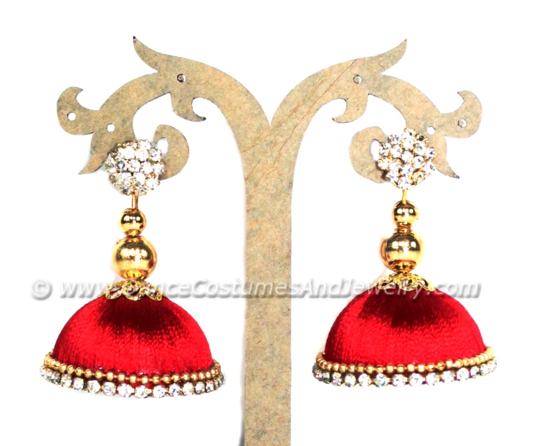 https://www.excellis.co.in/dance_jewlry//public/storage/photos/1/Products/Red_thread_jimikki_csr__03916.JPG