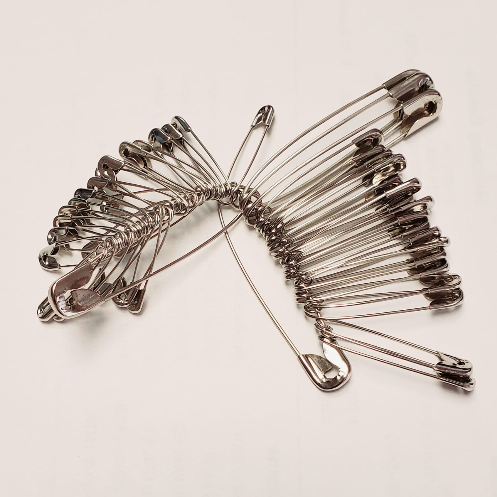 https://www.excellis.co.in/dance_jewlry//public/storage/photos/1/Products/Safety_Pins__74103.jpg