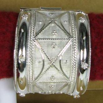 https://www.excellis.co.in/dance_jewlry//public/storage/photos/1/Products/Silver-Bangle__66887.jpg
