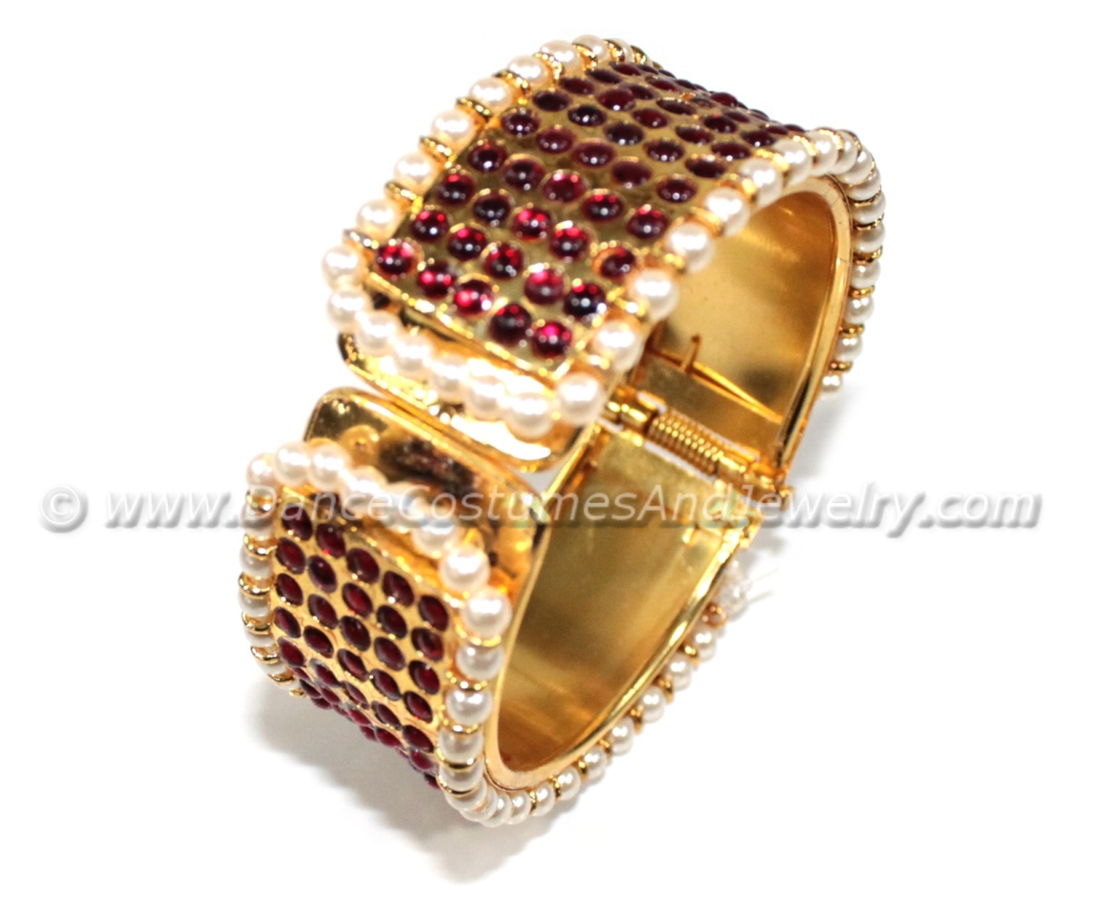 https://www.excellis.co.in/dance_jewlry//public/storage/photos/1/Products/bangles_6135CR-small__29399.jpg