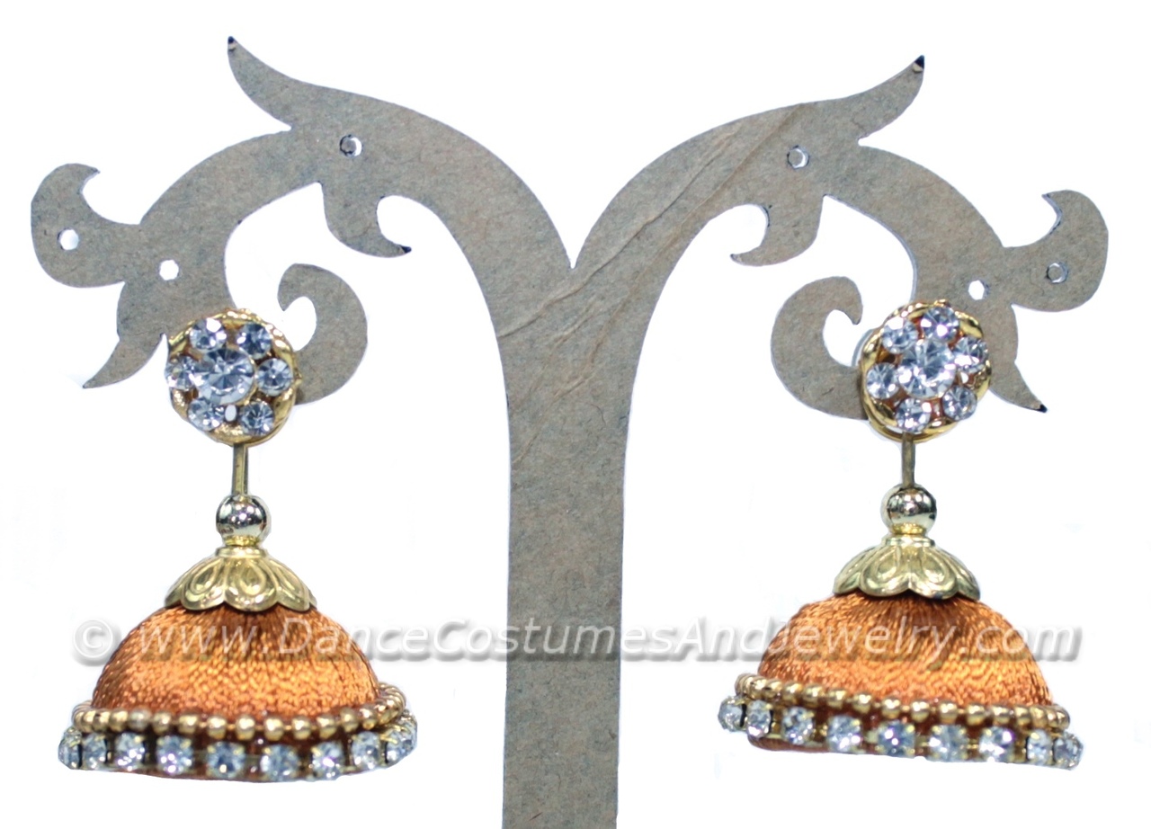 https://www.excellis.co.in/dance_jewlry//public/storage/photos/1/Products/brown_silk_thread_jimikki_csr__32066.JPG
