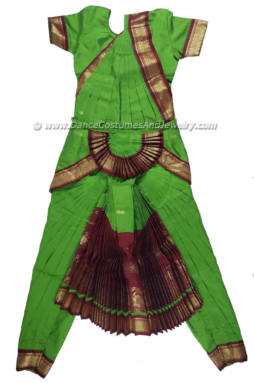 https://www.excellis.co.in/dance_jewlry//public/storage/photos/1/Products/green_and_maroon_costumeCSR__02011__09715.jpg