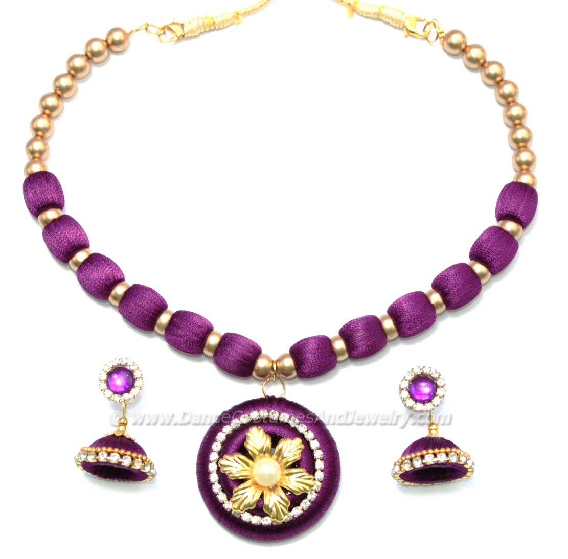https://www.excellis.co.in/dance_jewlry//public/storage/photos/1/Products/purple_necklace_set_02CR-small__13413.jpg